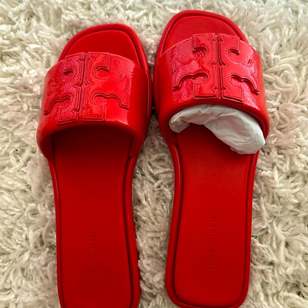 Tory Burch Double T slides in Poppy Red